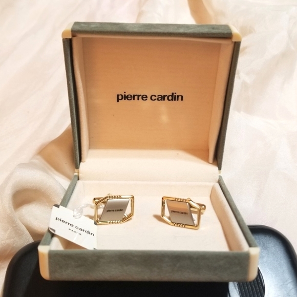 Pierre Cardin Other - PIERRE CARDIN PARIS LOGO Cufflinks Vintage with Tags